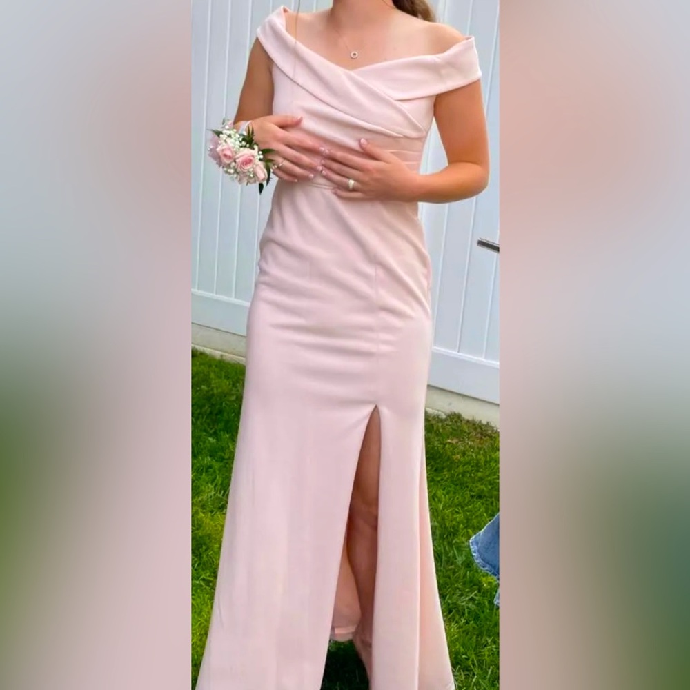 Adrianna Papell Pink Off The Shoulder Full Length Gown  Sz 6 Good Preown Cond